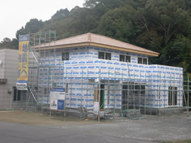 外壁工事前です